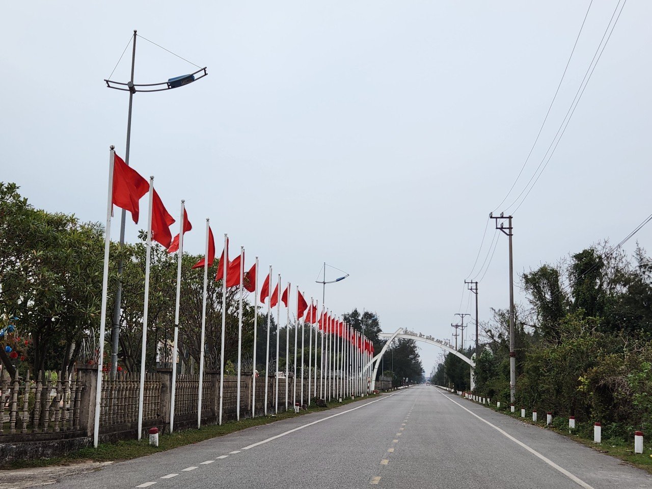 7-Day Cycling Expedition: Mong Cai to Cao Bang & Ban Gioc Waterfall